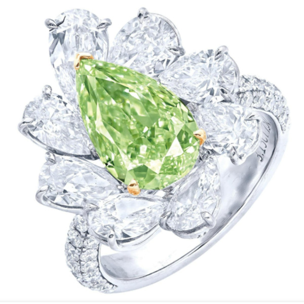 Emilio-green-diamond-ring