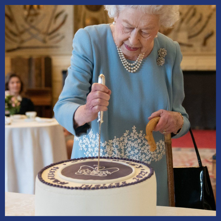 Queen-Elizabeth-II-Jubilee-Jewelry-1