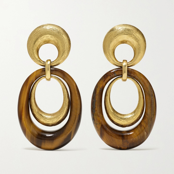 Fred-Leighton-1970s-clip-earrings-in-18k-gold-and-tigers-eye